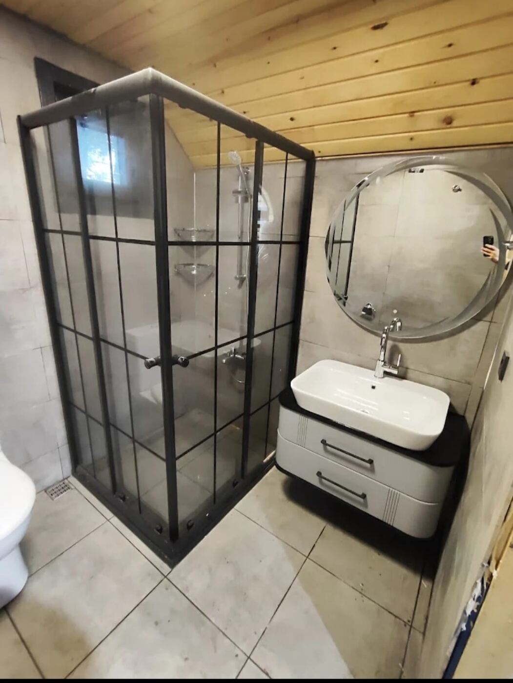 Duş kabini ve lavabo tadilatı